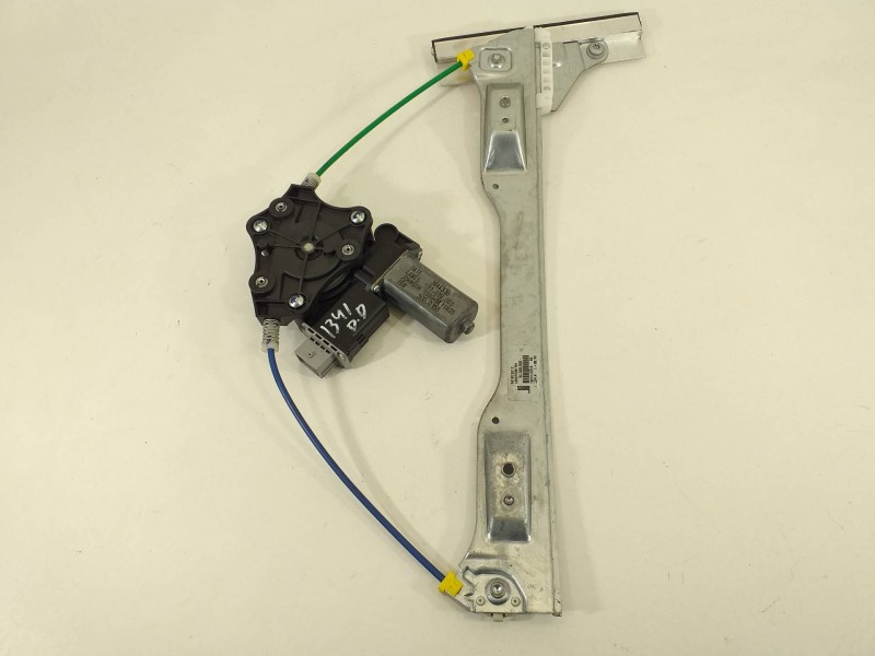 Recambio de elevalunas delantero derecho para opel corsa e selective referencia OEM IAM 13447039 541613212 