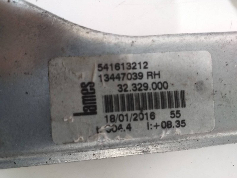 Recambio de elevalunas delantero derecho para opel corsa e selective referencia OEM IAM 13447039 541613212 
