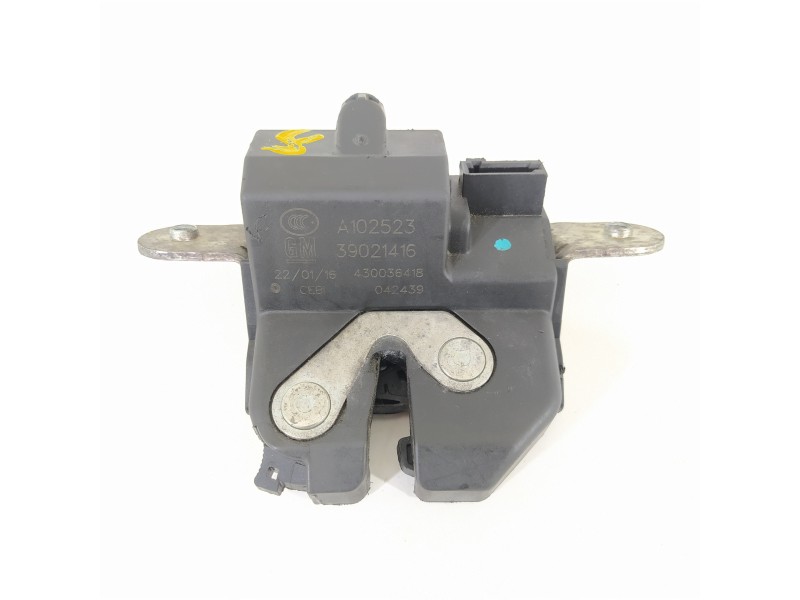 Recambio de cerradura maletero / porton para opel corsa e selective referencia OEM IAM 39021416  