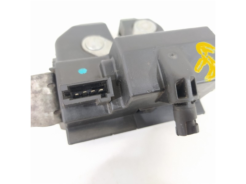 Recambio de cerradura maletero / porton para opel corsa e selective referencia OEM IAM 39021416  