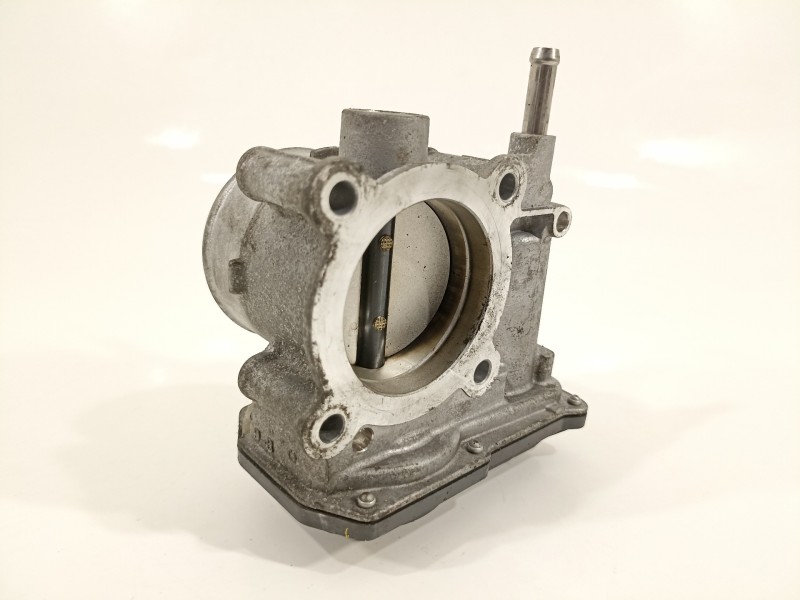 Recambio de caja mariposa para toyota auris hybrid active referencia OEM IAM 2203037060  