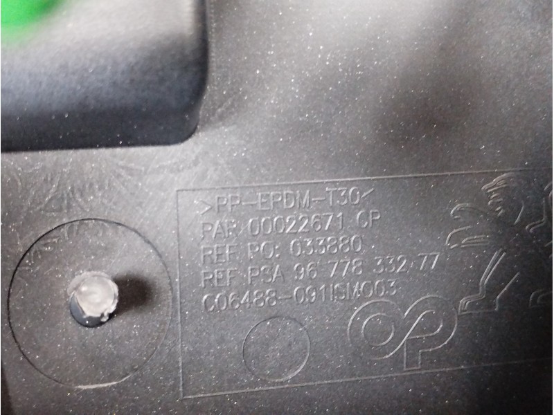 Recambio de porton trasero para peugeot 308 style referencia OEM IAM 1610669880  