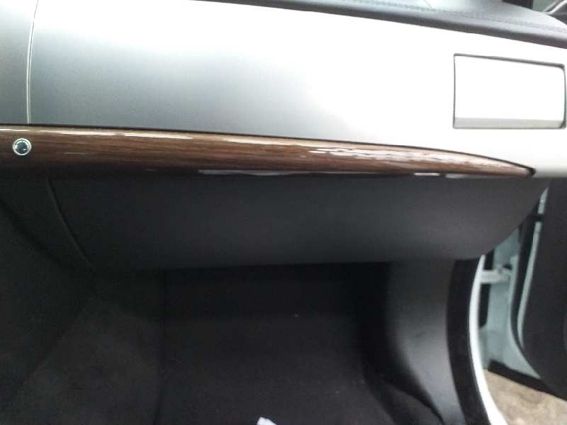 Recambio de guantera para jaguar xf 2.2 diesel luxury referencia OEM IAM 822419110101  