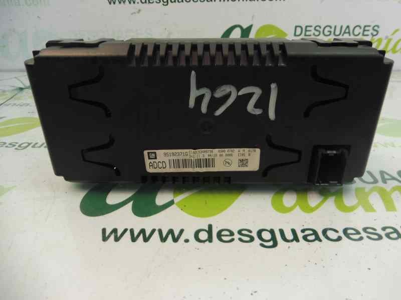 Recambio de pantalla multifuncion para chevrolet cruze hatchback lt+ referencia OEM IAM 95192371G  