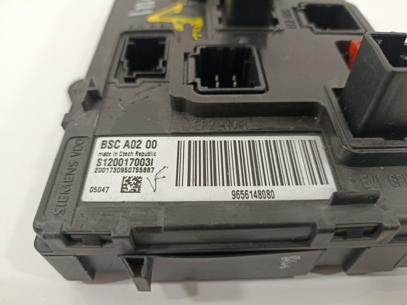 Recambio de caja reles / fusibles para peugeot 407 st confort referencia OEM IAM 9656148080  