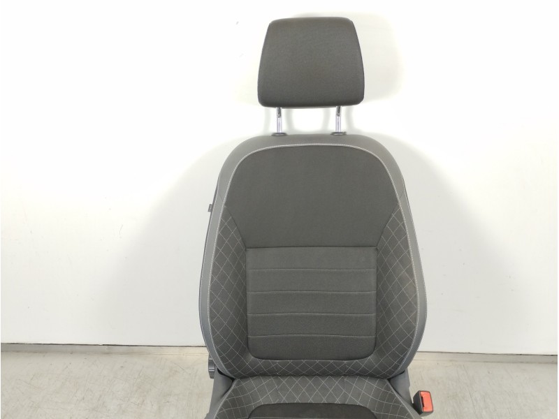 Recambio de asiento delantero derecho para skoda fabia active referencia OEM IAM 6R4881106  