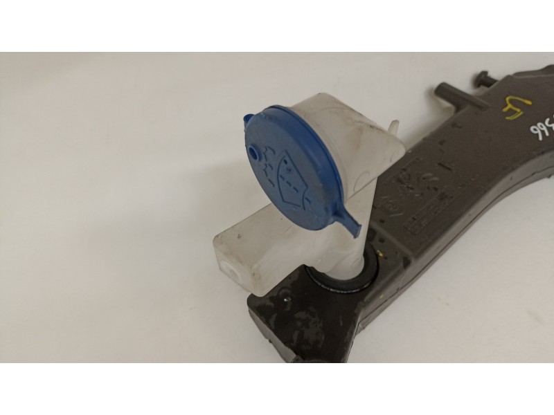 Recambio de deposito limpia para peugeot 308 style referencia OEM IAM 9801927380  