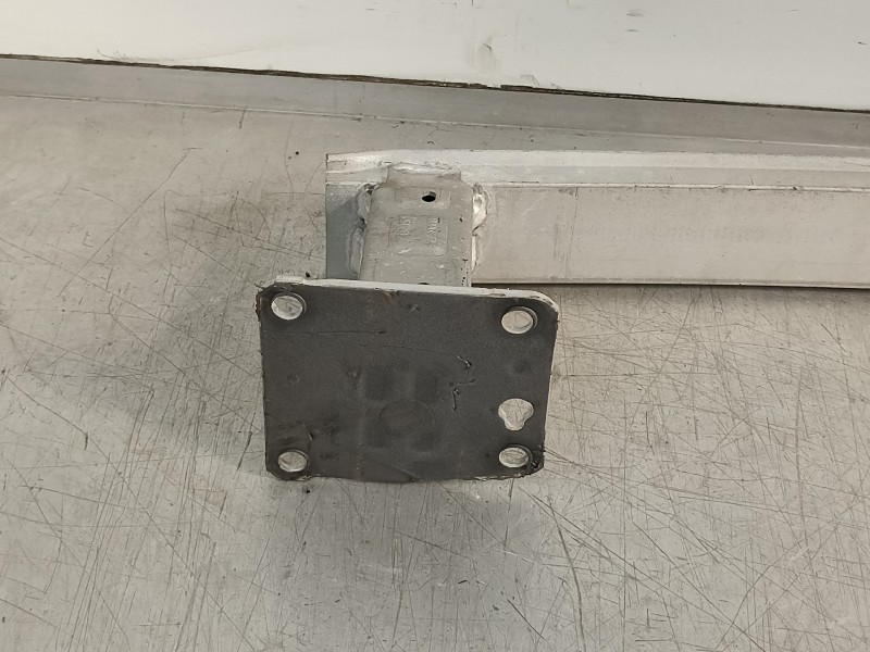 Recambio de refuerzo paragolpes trasero para peugeot 308 style referencia OEM IAM 9647366080  