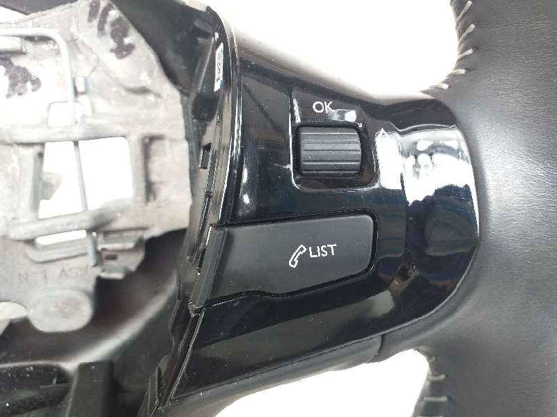 Recambio de volante para peugeot 308 style referencia OEM IAM 98084115XU  