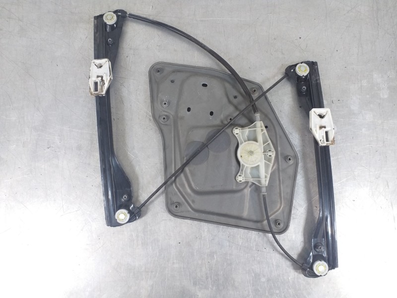 Recambio de elevalunas delantero derecho para skoda superb combi (3t5) exclusive 4x4 referencia OEM IAM 3T0837402C  