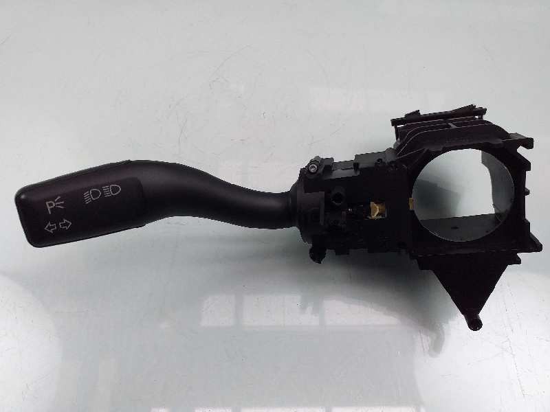 Recambio de mando intermitentes para audi a4 berlina (8e) 2.0 tdi (dpf) (125kw) referencia OEM IAM 4E0953513E  