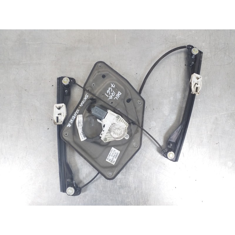 Recambio de elevalunas delantero izquierdo para skoda superb combi (3t5) exclusive 4x4 referencia OEM IAM 3T0837401C 8K0959801A 