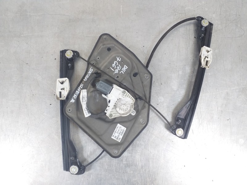 Recambio de elevalunas delantero izquierdo para skoda superb combi (3t5) exclusive 4x4 referencia OEM IAM 3T0837401C 8K0959801A 