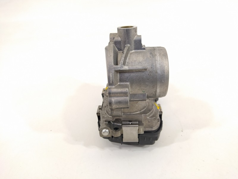 Recambio de caja mariposa para skoda fabia active referencia OEM IAM 04C133062C  