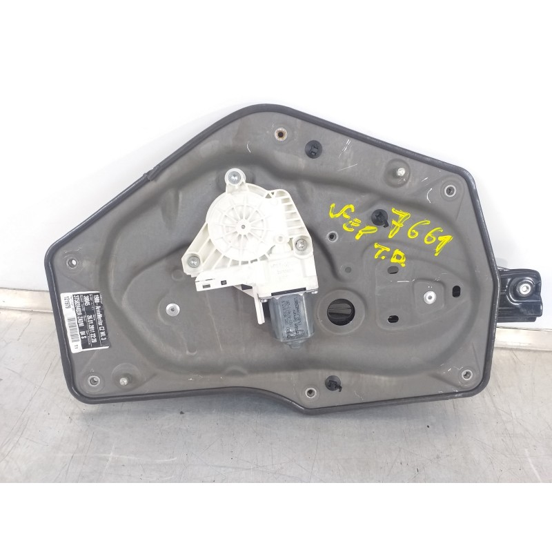 Recambio de elevalunas trasero derecho para skoda superb combi (3t5) exclusive 4x4 referencia OEM IAM 3T5839402A 8K0959812A 