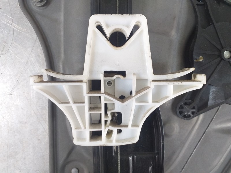 Recambio de elevalunas trasero derecho para skoda superb combi (3t5) exclusive 4x4 referencia OEM IAM 3T5839402A 8K0959812A 