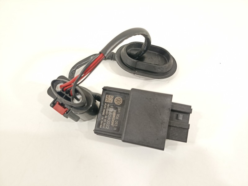 Recambio de modulo electronico para audi a1 (8xk) adrenalin referencia OEM IAM 1K0906093H  