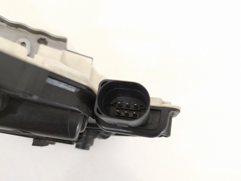 Recambio de cerradura puerta trasera derecha para skoda superb combi (3t5) exclusive 4x4 referencia OEM IAM 5N0839016D  