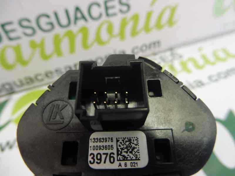 Recambio de warning para opel corsa e selective referencia OEM IAM 13363976  
