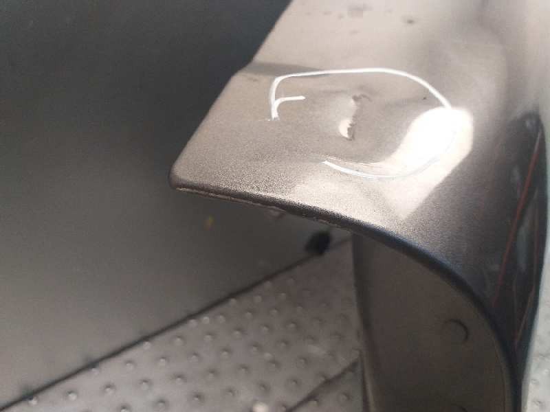 Recambio de porton trasero para land rover discovery v6 td s referencia OEM IAM   