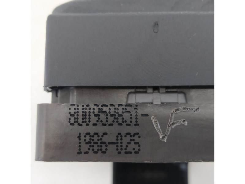 Recambio de mando elevalunas delantero izquierdo para audi a1 (8xk) adrenalin referencia OEM IAM 8U0959851  