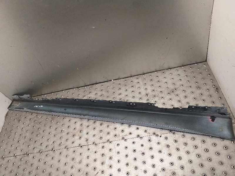 Recambio de faldon lateral para bmw serie 3 touring (f31) 320d referencia OEM IAM   