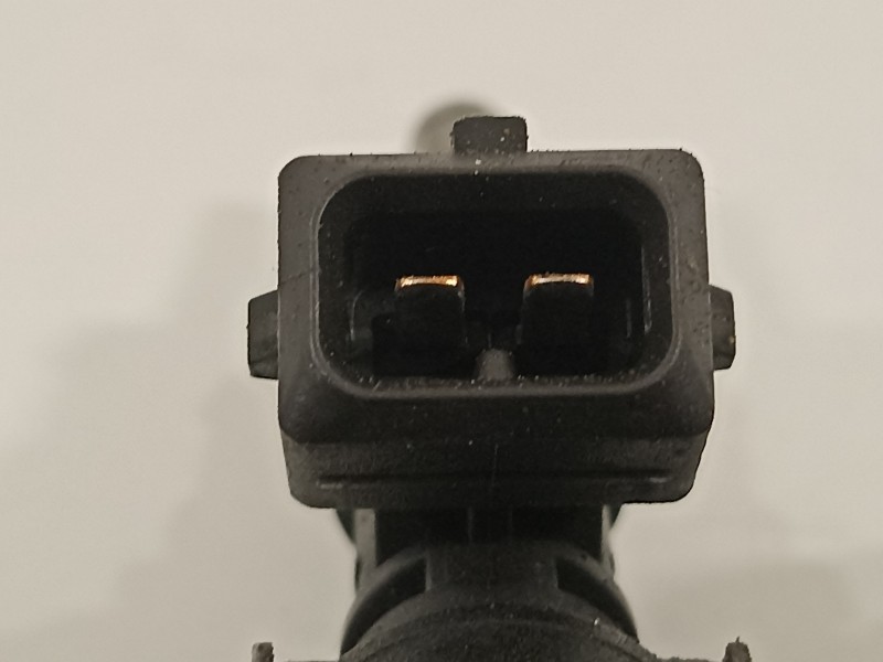 Recambio de rampa inyectora para renault megane iii berlina 5 p bose edition referencia OEM IAM 175200037R  