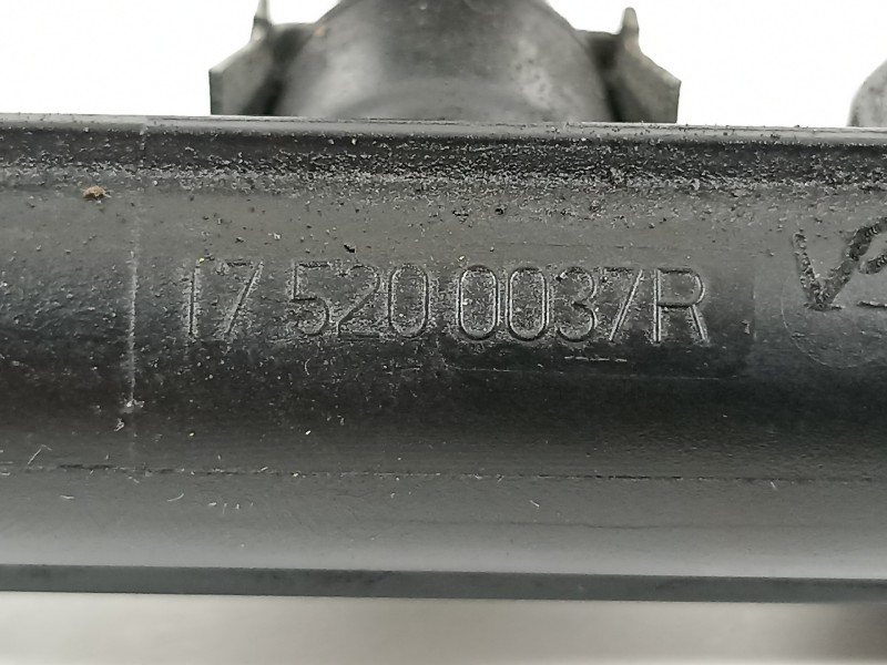 Recambio de rampa inyectora para renault megane iii berlina 5 p bose edition referencia OEM IAM 175200037R  