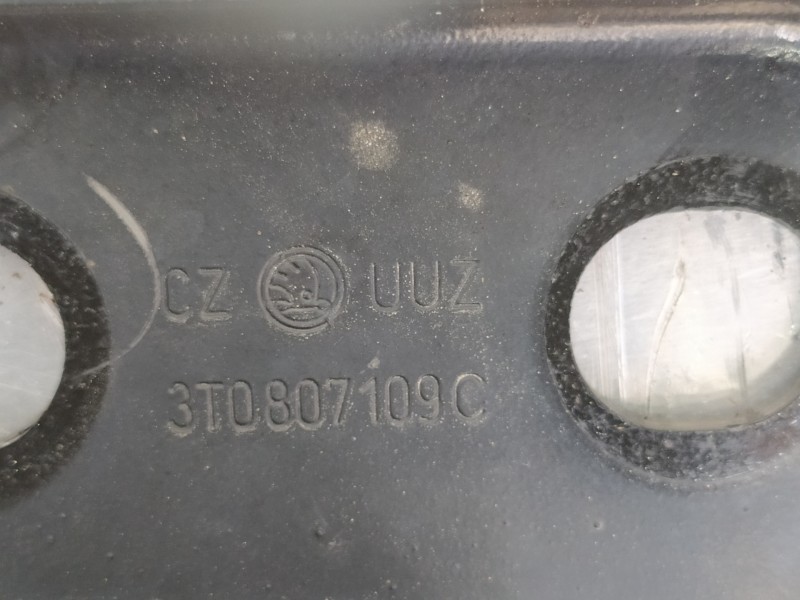 Recambio de refuerzo paragolpes delantero para skoda superb combi (3t5) exclusive 4x4 referencia OEM IAM 3T0807109C  