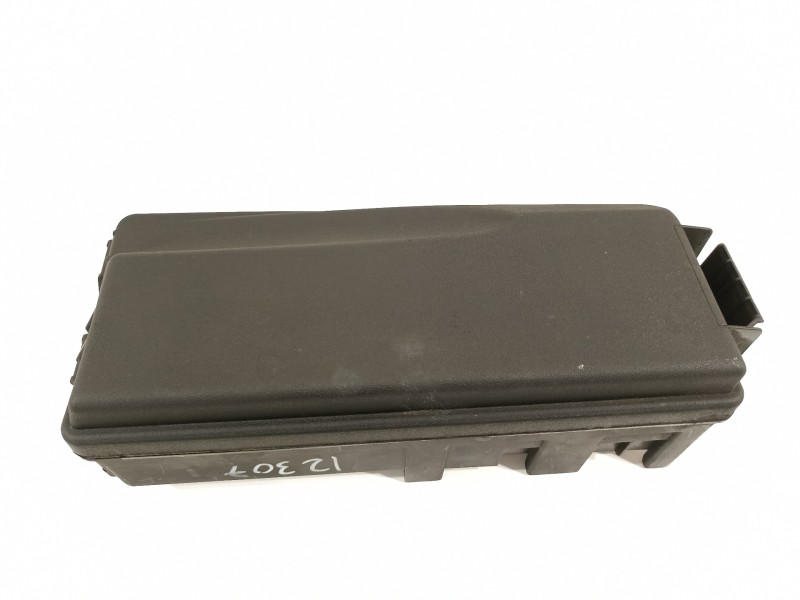 Recambio de caja reles / fusibles para saab 9-3 sport sedán linear sport referencia OEM IAM 519124705  