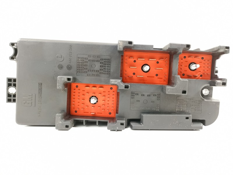 Recambio de caja reles / fusibles para saab 9-3 sport sedán linear sport referencia OEM IAM 519124705  