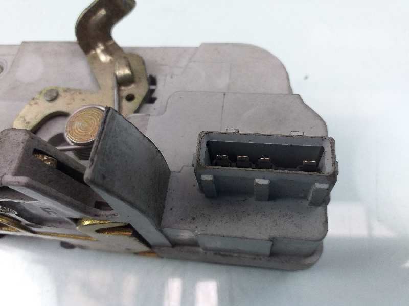 Recambio de cerradura puerta trasera derecha para peugeot 307 break / sw (s1) sw pack referencia OEM IAM 9138G0  