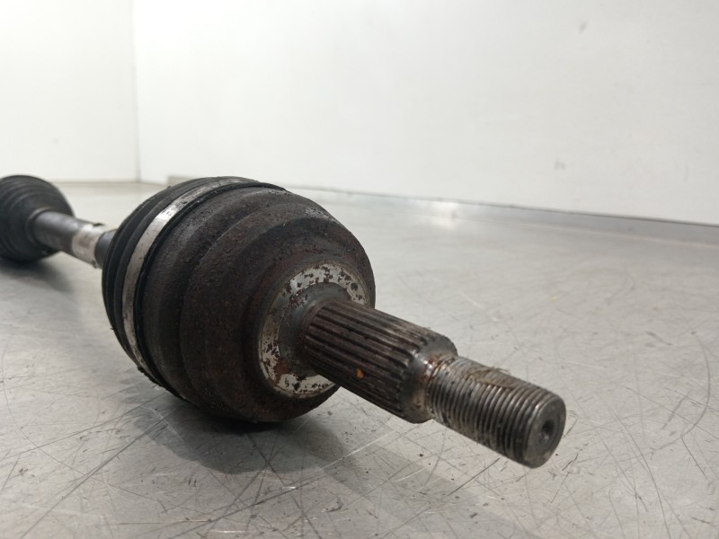 Recambio de transmision delantera derecha para renault megane iii berlina 5 p bose edition referencia OEM IAM 391008683R  