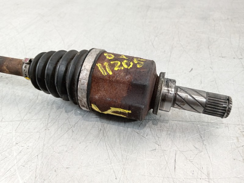 Recambio de transmision delantera izquierda para renault megane iii berlina 5 p bose edition referencia OEM IAM 8200725503  