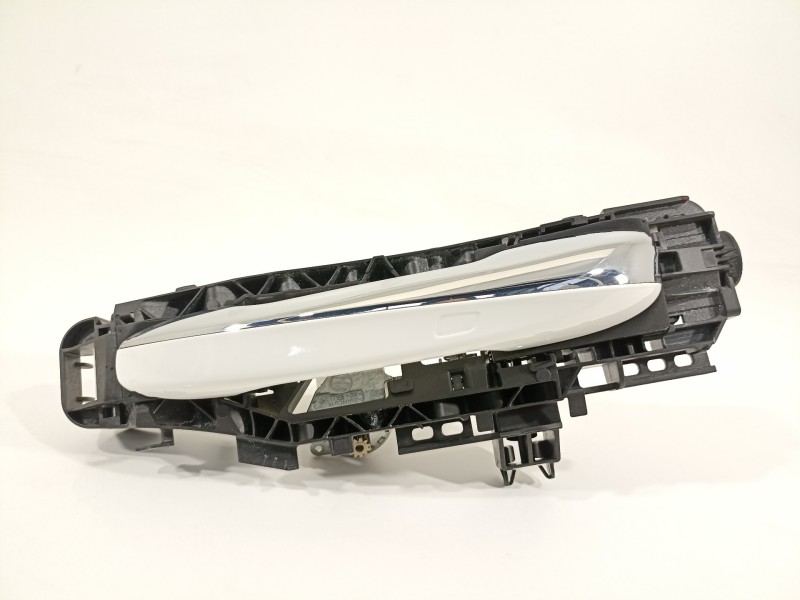 Recambio de maneta exterior trasera izquierda para mercedes-benz clase b (w247) 247 referencia OEM IAM A0997602102 A0997601901 