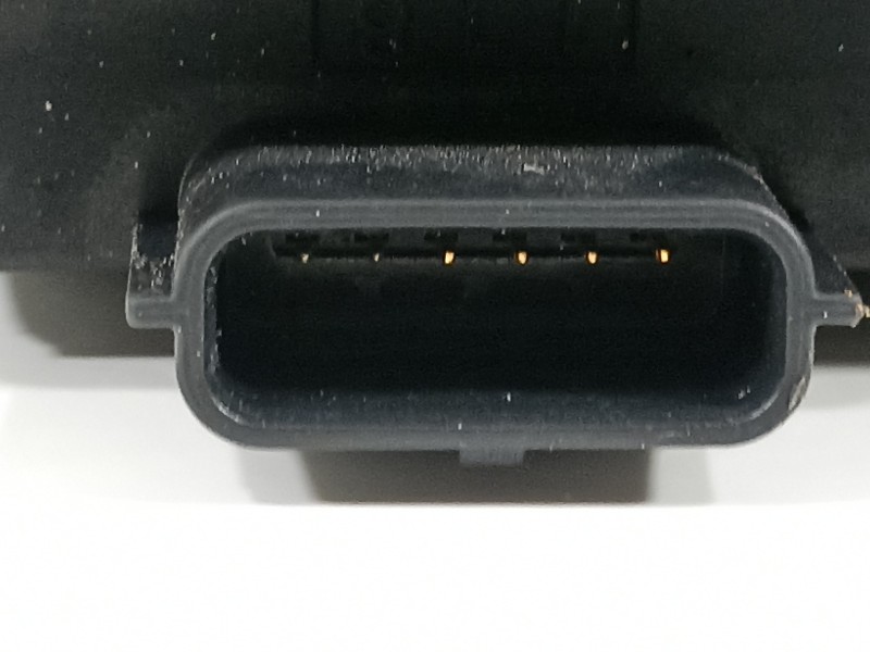 Recambio de caja mariposa para renault megane iii berlina 5 p bose edition referencia OEM IAM 8200578645  