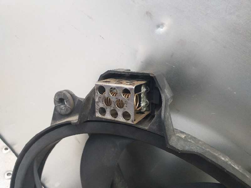 Recambio de electroventilador para renault scenic iii dynamique referencia OEM IAM 214812415R  