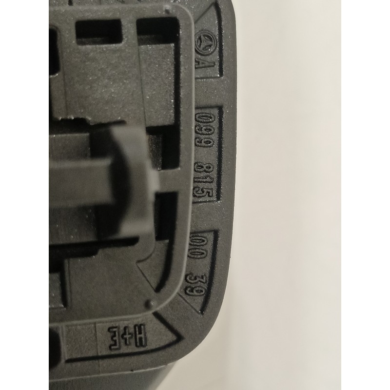 Recambio de maneta interior delantera izquierda para mercedes-benz clase b (w247) 247 referencia OEM IAM A1668100054 A0998150136