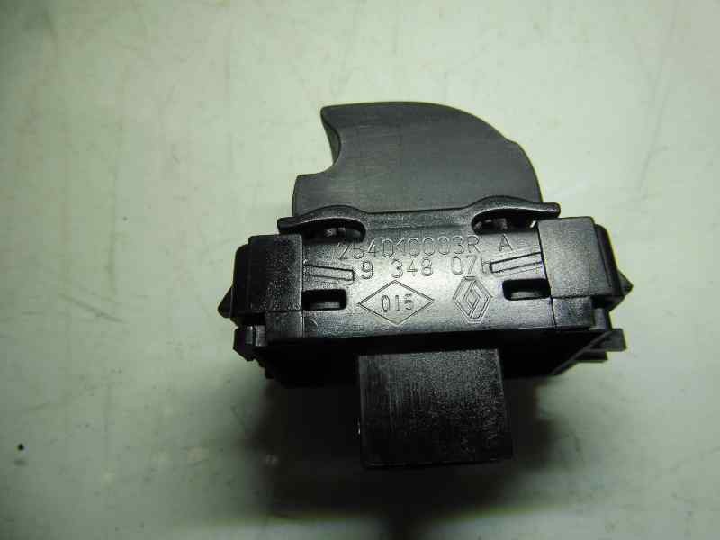 Recambio de mando elevalunas trasero izquierdo para renault scenic iii dynamique referencia OEM IAM 254010003R  