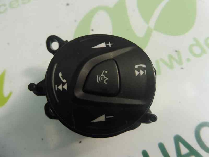 Recambio de mando volante para ford kuga (cbs) trend referencia OEM IAM AM5T9E740AA DM5T14K147DA 