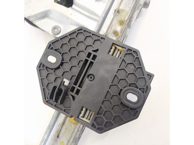 Recambio de elevalunas delantero izquierdo para dacia logan mcv ii laureate referencia OEM IAM 807213282R  