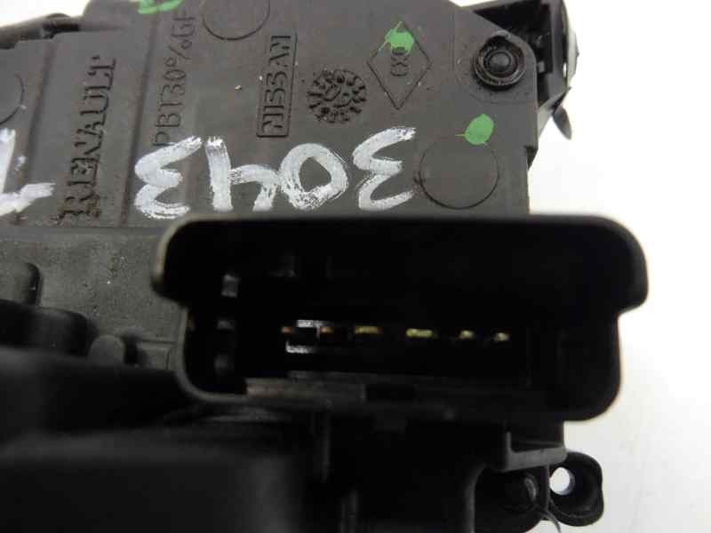 Recambio de cerradura puerta trasera izquierda para renault scenic iii dynamique referencia OEM IAM 825030032R  