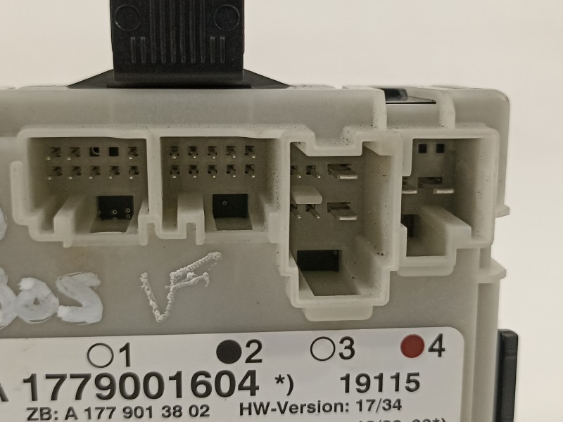 Recambio de modulo electronico para mercedes-benz clase b (w247) 247 referencia OEM IAM A1779001604  