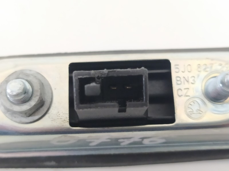 Recambio de maneta exterior porton para audi a1 (8xk) adrenalin referencia OEM IAM 5J0827566 5JO827229 