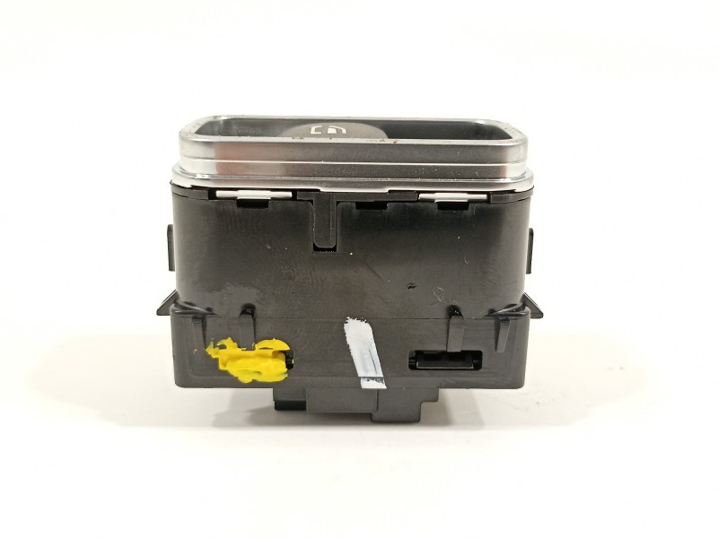 Recambio de mando elevalunas trasero izquierdo para mercedes-benz clase b (w247) 247 referencia OEM IAM A1679050201  
