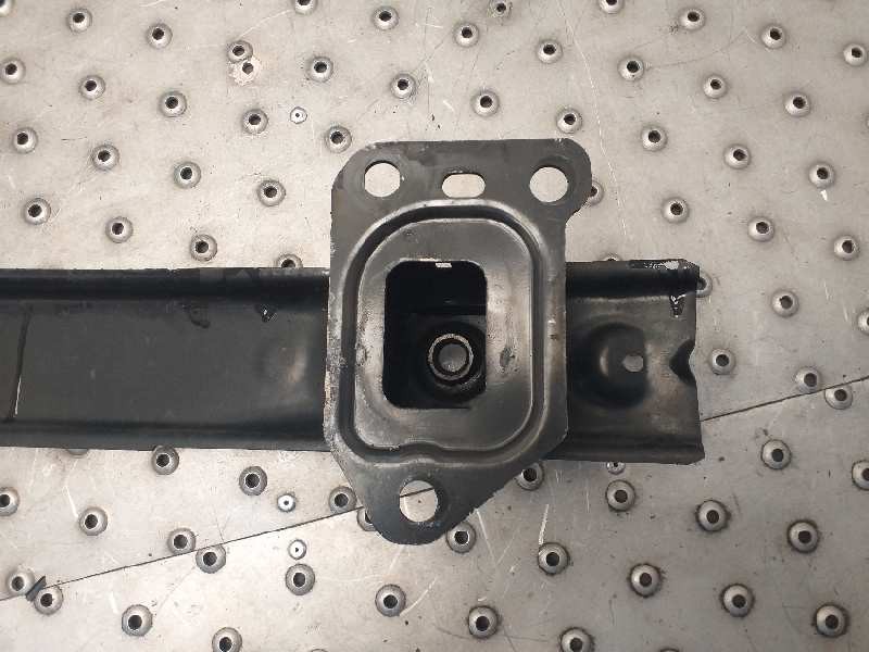 Recambio de refuerzo paragolpes delantero para renault kangoo furgón professional referencia OEM IAM   