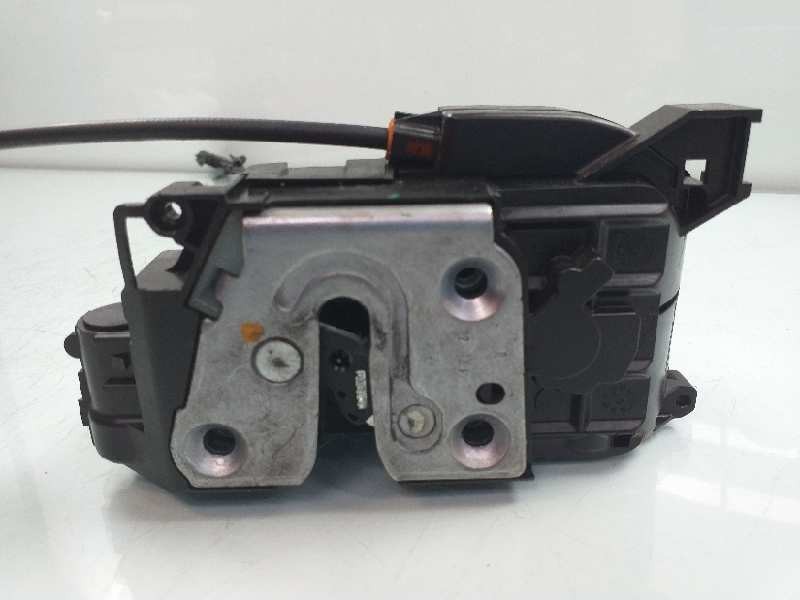 Recambio de cerradura puerta delantera izquierda para renault master kasten l1h1 ka 2,8t referencia OEM IAM 805020009R  