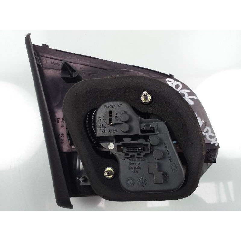 Recambio de piloto trasero derecho en porton para volkswagen golf vi (5k1) sport referencia OEM IAM 5K0945094AA  