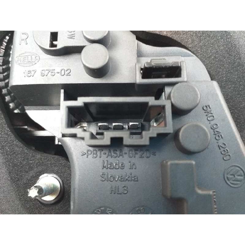 Recambio de piloto trasero derecho en porton para volkswagen golf vi (5k1) sport referencia OEM IAM 5K0945094AA  