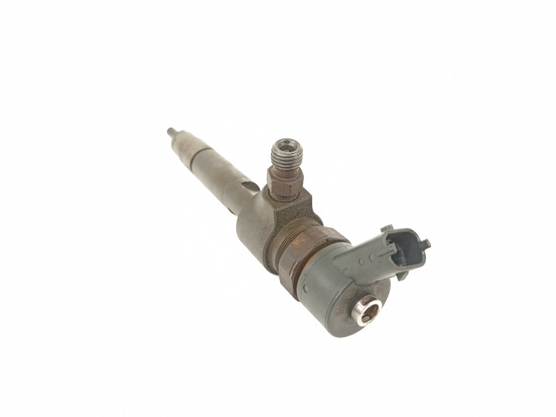 Recambio de inyector para opel zafira b cosmo referencia OEM IAM 0445110276  